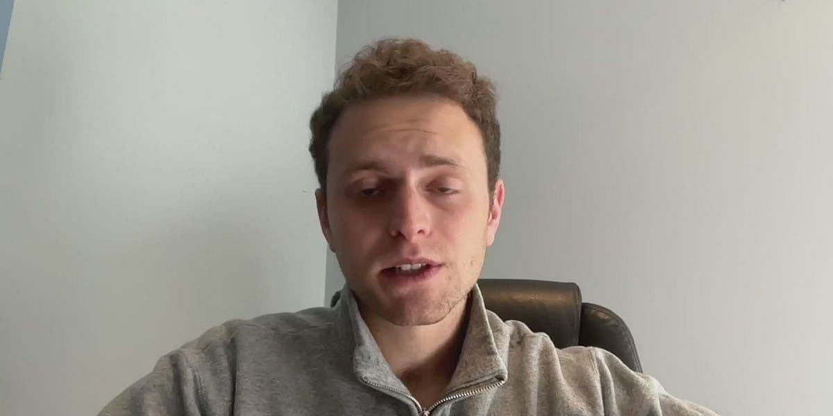 Trump Posted Private DM to Pam Bondi on Truth Social