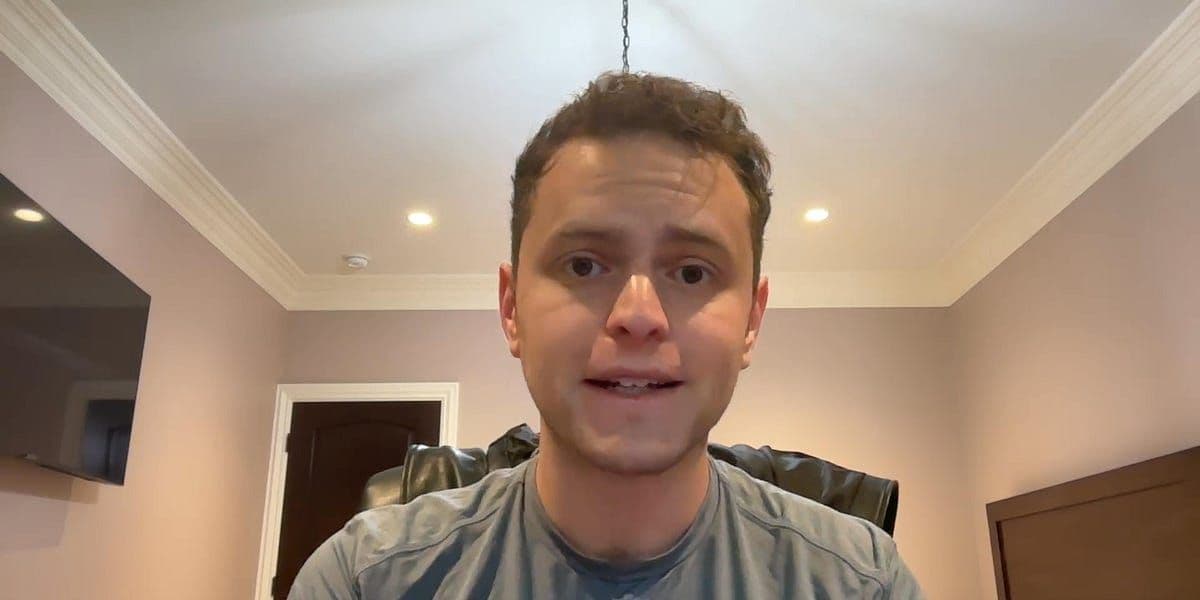 U.S.-China trade tensions escalate as both nations exchange tariff increases amid diplomatic standoff