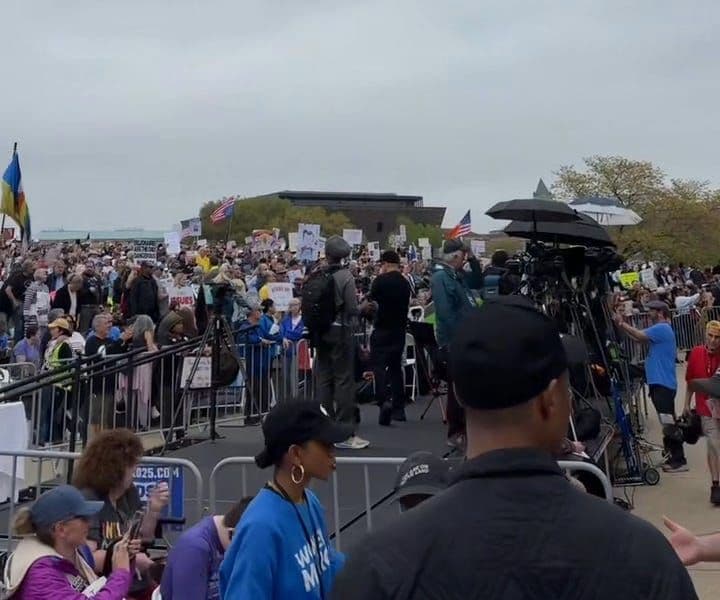 I'm at the Largest Anti-Trump Protest In Washington, D.C.