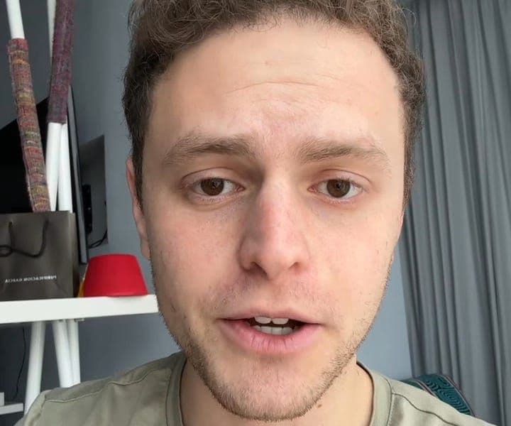 Pete Hegseth accidentally texted a reporter war plans before an attack.