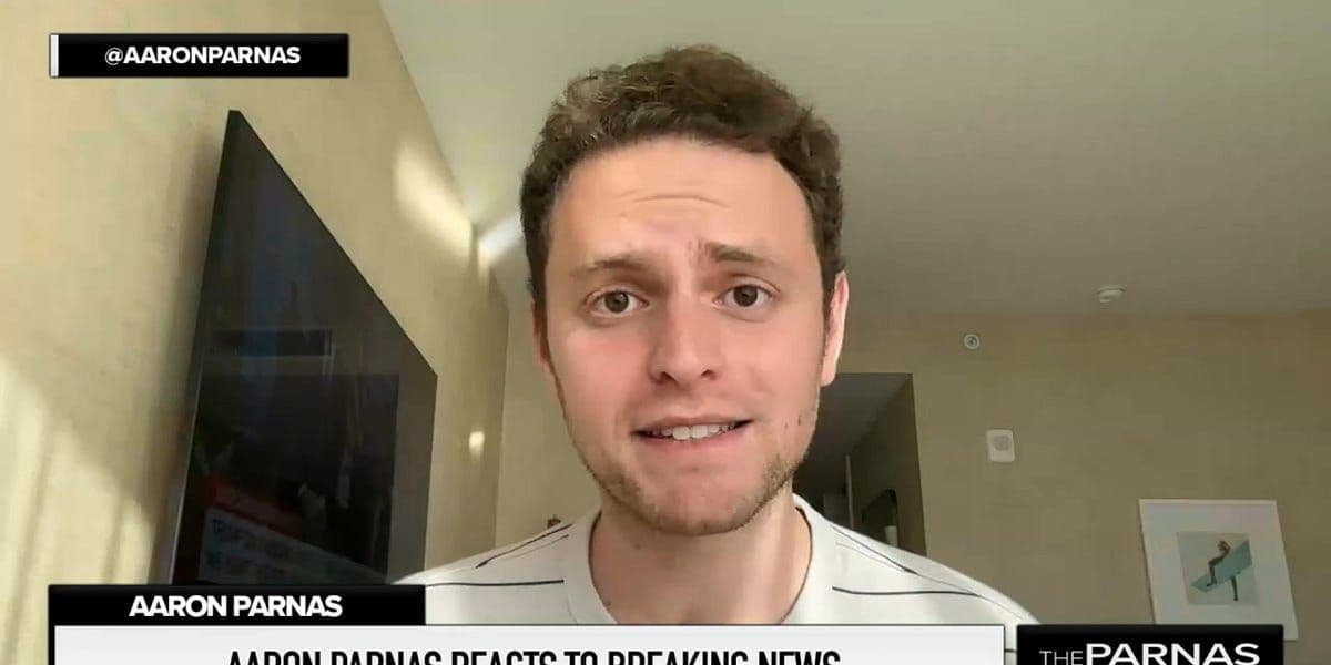 Donald Trump meeting with NYC Mayor-elect Zohran Mamdani in the Oval Office during controversial press conference